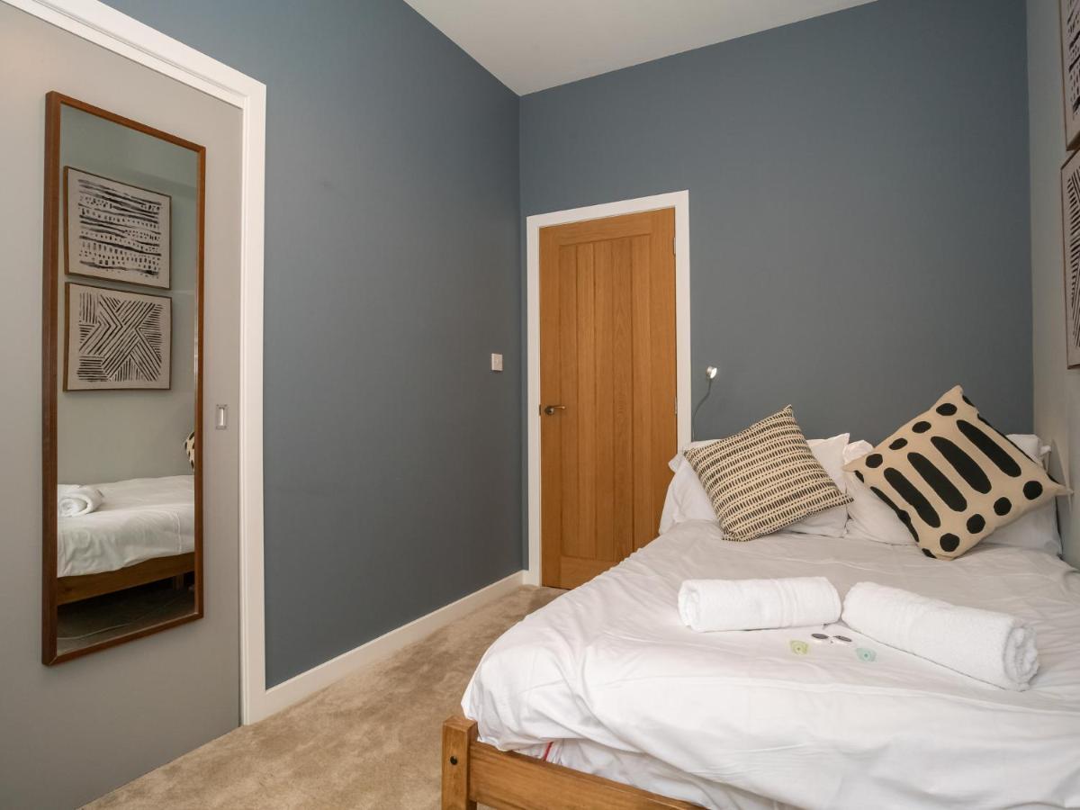 Pass The Keys Stunning 3 Bed Loft Style With Free Parking Апартаменты Эдинбург