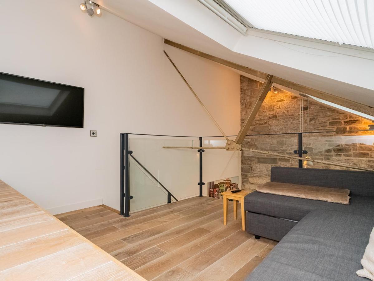 Апартаменты Pass The Keys Stunning 3 Bed Loft Style With Free Parking