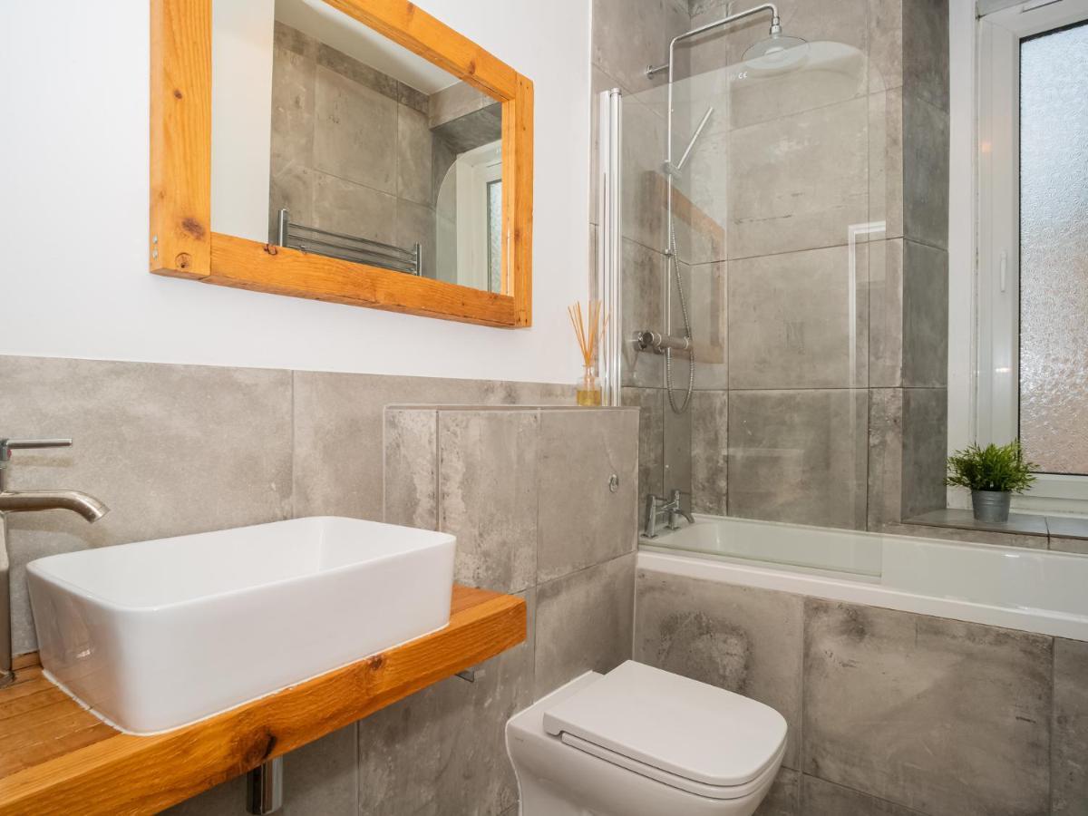 Appartamento Pass The Keys Stunning 3 Bed Loft Style With Free Parking